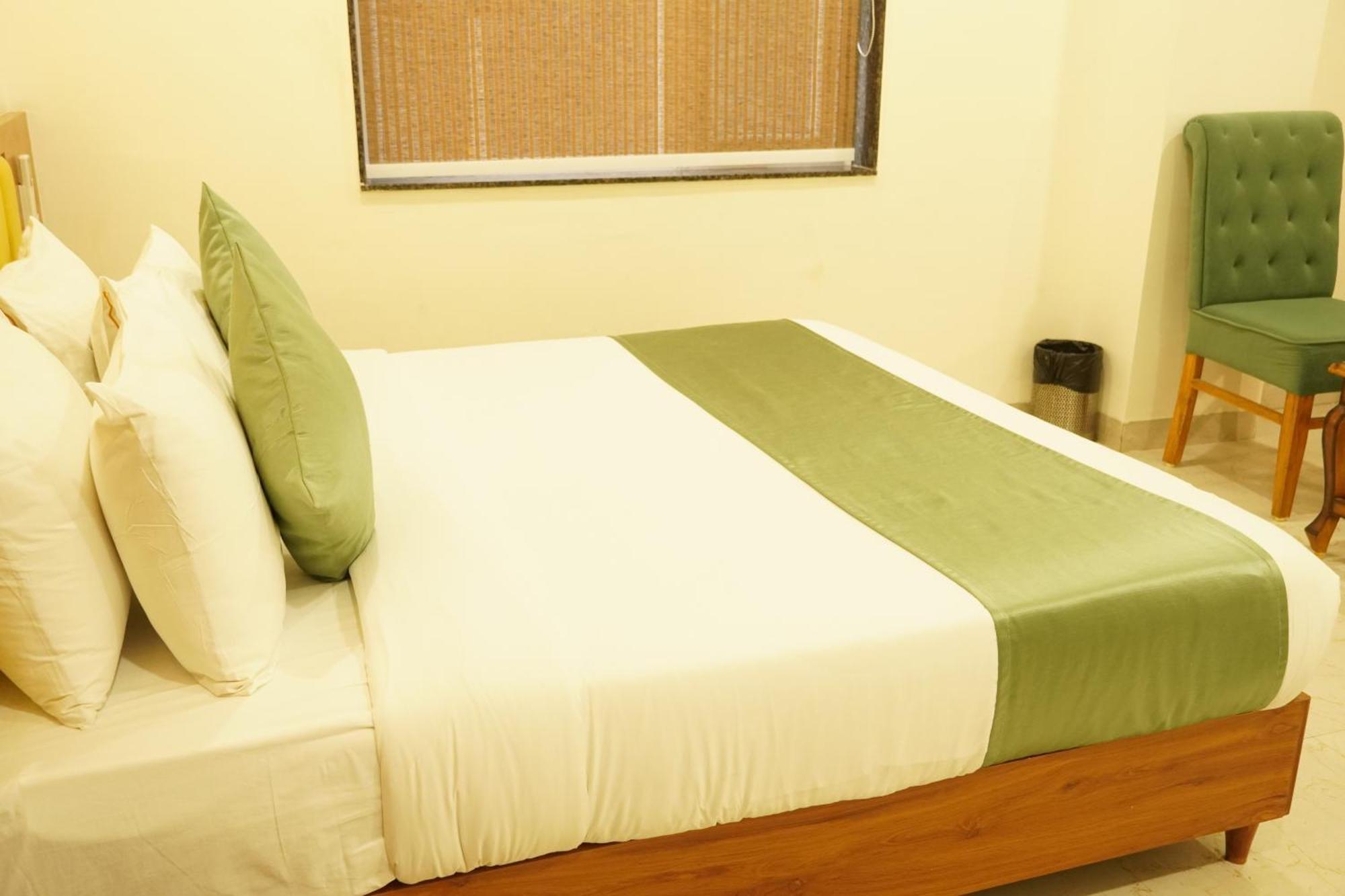 Hotel Eleven Heights Bhopal Dış mekan fotoğraf
